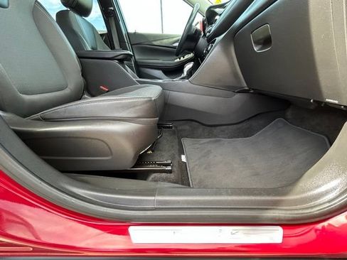 Used 2021 Buick Encore GX Preferred w/ Cold Weather Comfort Package AWD/4WD image 34