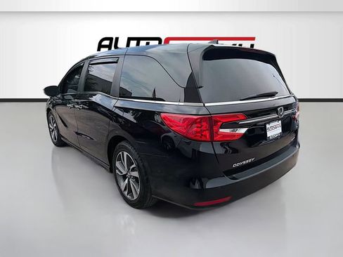Used 2023 Honda Odyssey Touring image 5