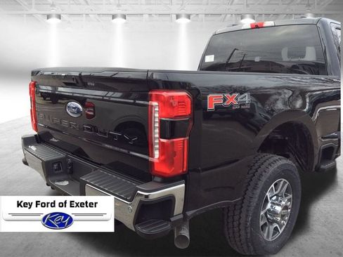 New 2026 Ford F350 Lariat w/ FX4 Off-Road Package image 19