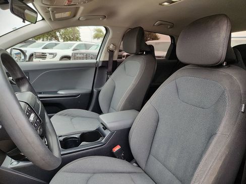 Used 2025 Kia K4 FWD image 13