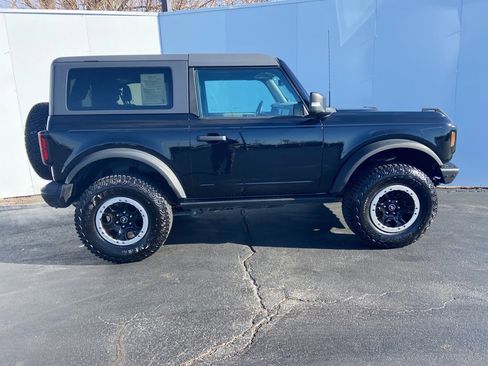 Used 2021 Ford Bronco Badlands image 4