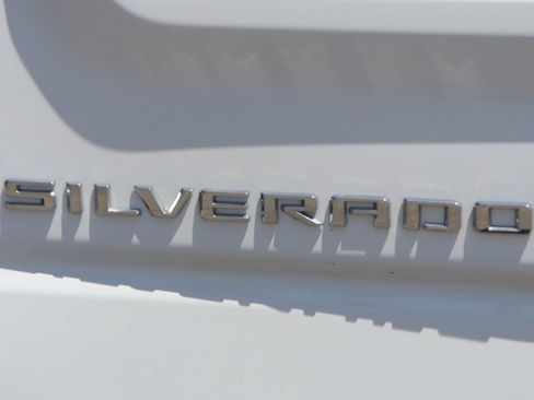 Used 2024 Chevrolet Silverado 1500 Custom Trail Boss w/ Turbomax Blackout Package AWD/4WD image 51