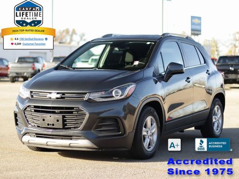 Used 2017 Chevrolet Trax LT image 3