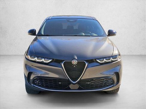 Used 2024 Alfa Romeo Tonale Ti w/ Active Assist Package image 2
