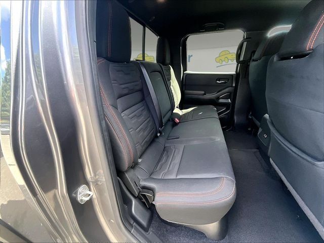 Used 2024 Nissan Frontier PRO-4X AWD/4WD image 22