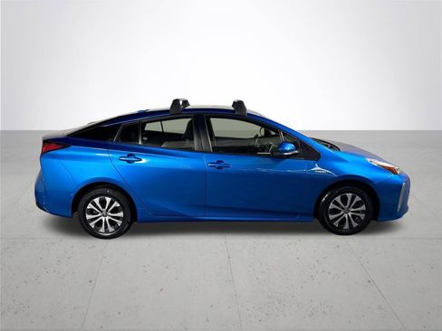 Used 2021 Toyota Prius LE AWD/4WD image 5