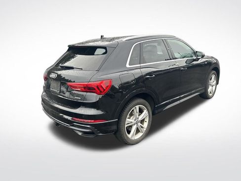 Used 2020 Audi Q3 2.0T Premium w/ Convenience Package image 4
