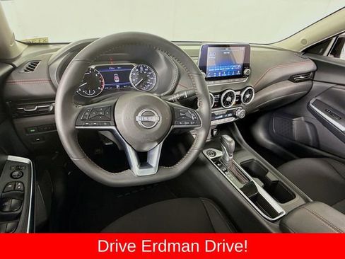Used 2025 Nissan Sentra SR FWD image 7
