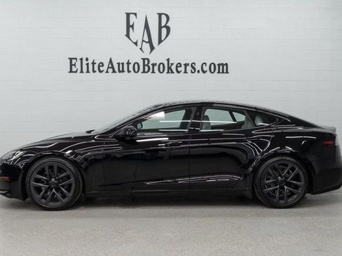 Used 2022 Tesla Model S Standard Range image 2