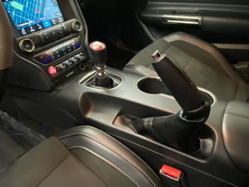 Used 2017 Ford Mustang Shelby GT350 image 28