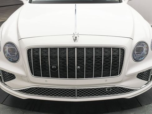 New 2026 Bentley Flying Spur Plug-In Hybrid image 28