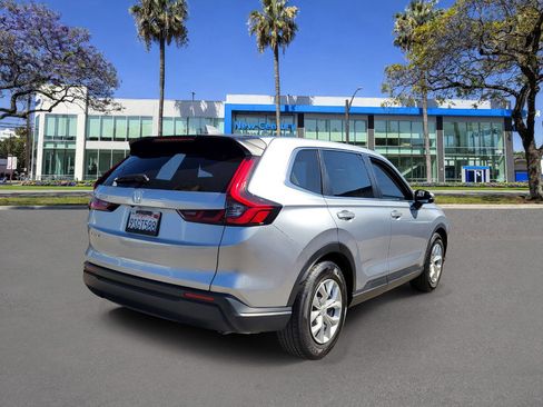 Used 2025 Honda CR-V LX image 4