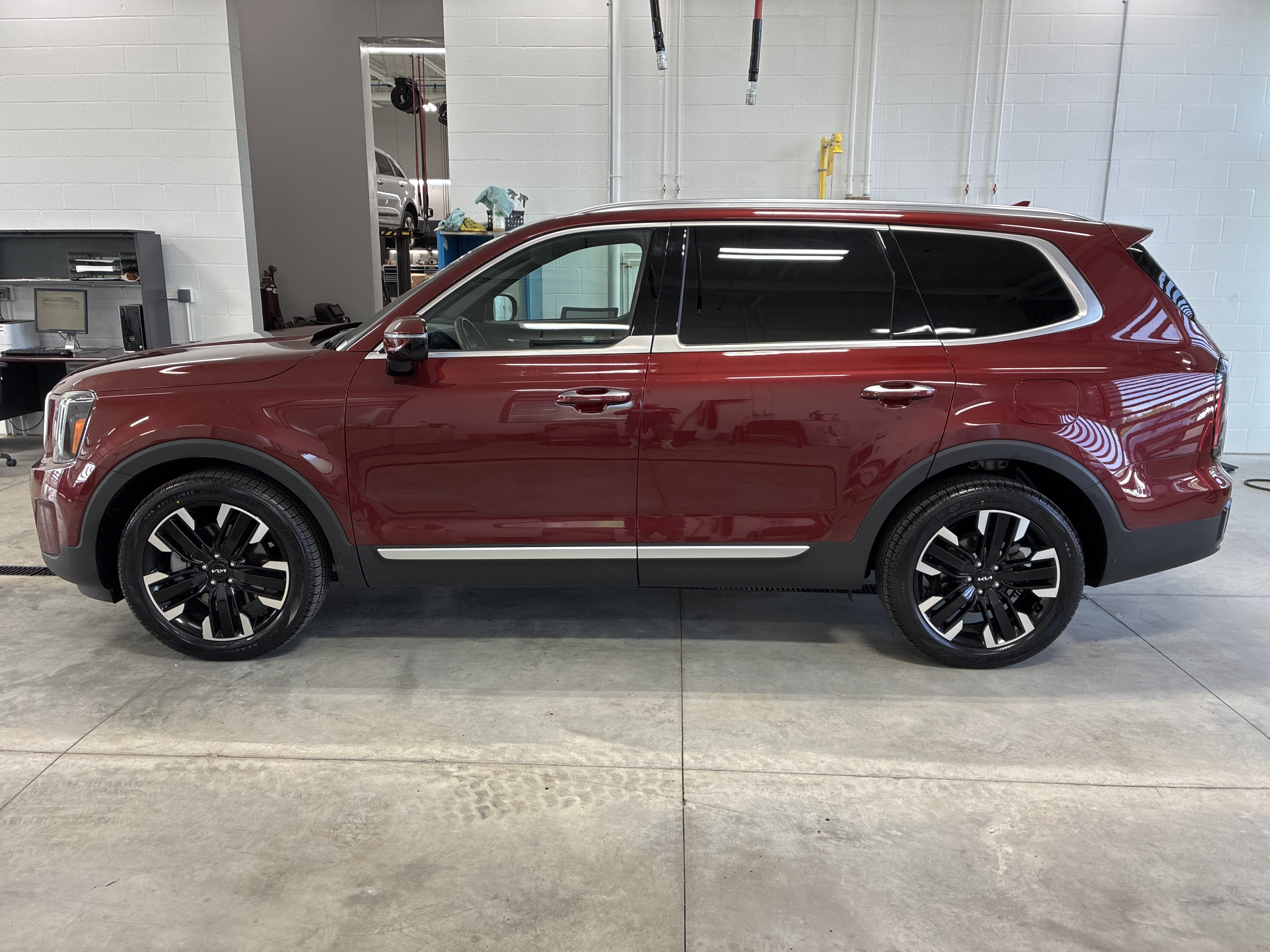 Certified 2023 Kia Telluride SX AWD/4WD image 5