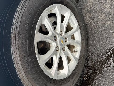 Used 2018 Chevrolet Equinox LS AWD/4WD image 17