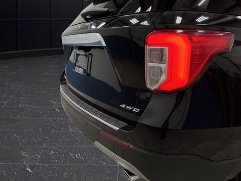 Used 2023 Ford Explorer Limited image 35