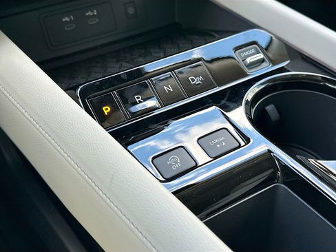 New 2025 Nissan Murano SL image 12