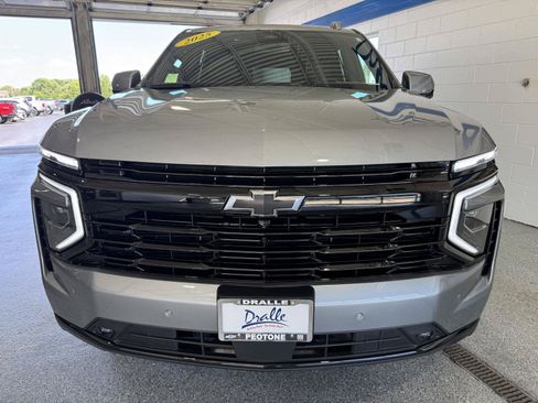 Used 2025 Chevrolet Tahoe RST w/ Comfort Package AWD/4WD image 3