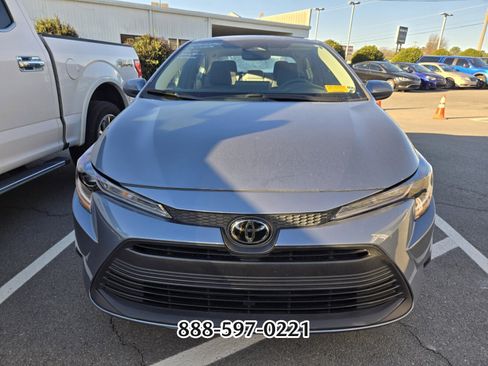 Used 2024 Toyota Corolla LE image 12