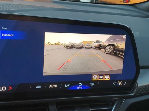 New 2026 Chevrolet Equinox EV LT image 23