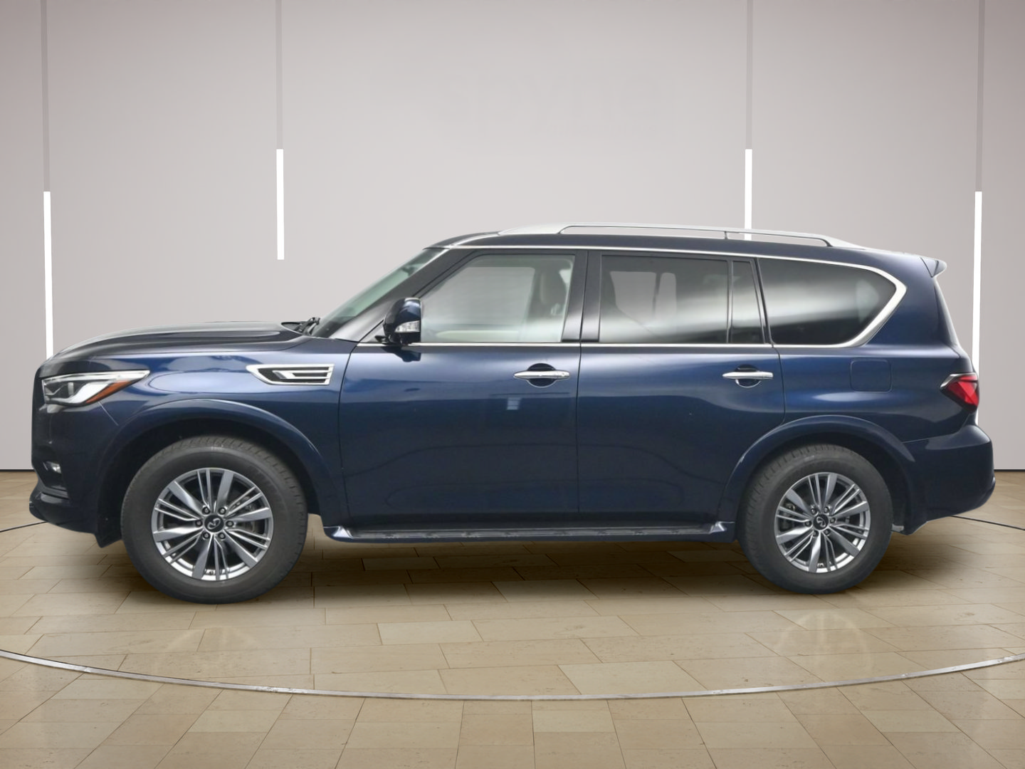 Used 2023 INFINITI QX80 Luxe w/ All-Season Package AWD/4WD image 4
