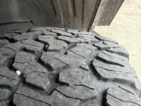 Used 2022 Jeep Wrangler Unlimited Rubicon w/ Xtreme Recon 35" Tire Package AWD/4WD image 10