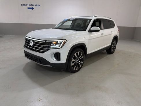 Used 2024 Volkswagen Atlas SEL image 4