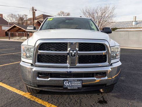 Used 2016 RAM 3500 Tradesman w/ Chrome Appearance Group image 4