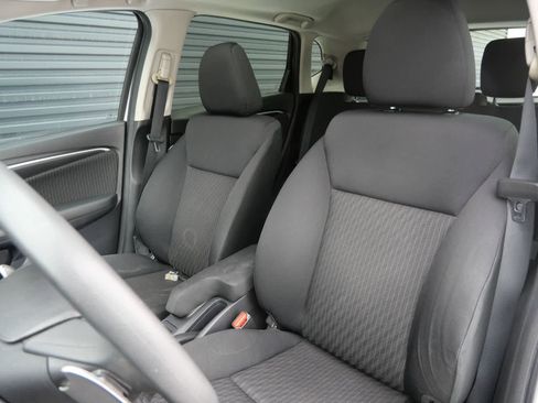 Used 2018 Honda Fit EX image 5