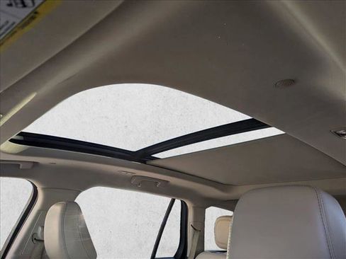 Used 2021 Lincoln Aviator Reserve w/ Equipment Group 201A image 16