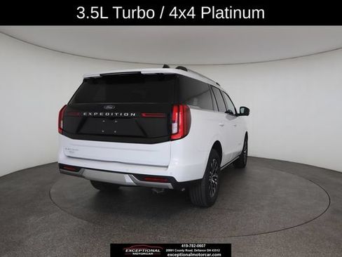 Used 2025 Ford Expedition Platinum AWD/4WD image 16