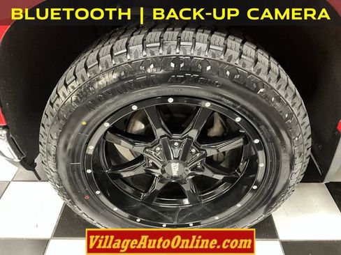 Used 2019 Chevrolet Silverado 1500 LT w/ All-Star Edition image 10