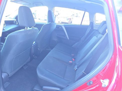 Used 2017 Toyota RAV4 LE image 12