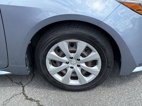 Used 2020 Toyota Corolla LE FWD image 7