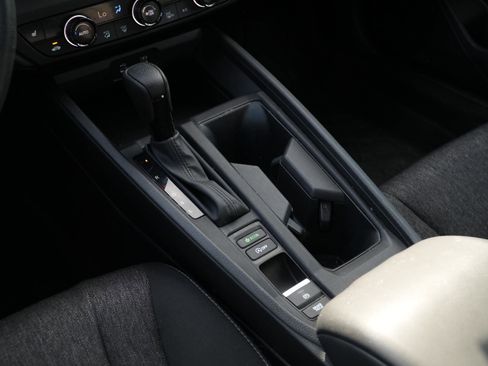 Used 2023 Honda Accord EX image 24