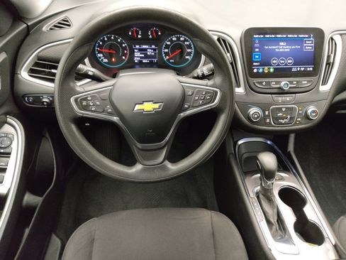 Used 2022 Chevrolet Malibu LS w/ Driver Confidence Package II FWD image 22