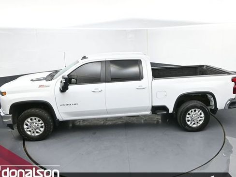 Used 2023 Chevrolet Silverado 2500 LT image 18