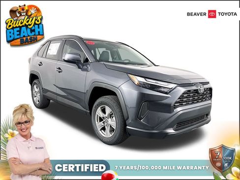 Used 2025 Toyota RAV4 XLE AWD/4WD image 1