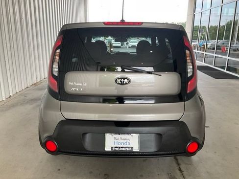 Used 2015 Kia Soul FWD image 17