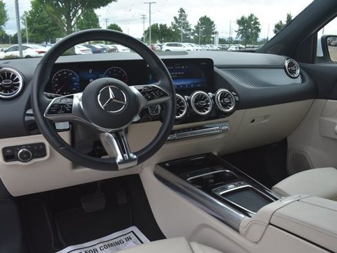 Used 2025 Mercedes-Benz GLA 250 image 18