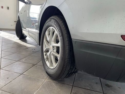 Used 2023 Chevrolet Equinox LT w/ LPO, Floor Liner Package image 17