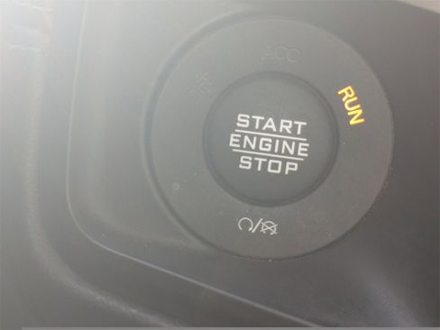 Used 2024 Jeep Wrangler Unlimited Sahara w/ Technology Group image 35