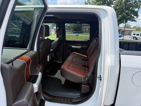 Used 2018 Ford F150 King Ranch w/ Equipment Group 601A Luxury AWD/4WD image 6