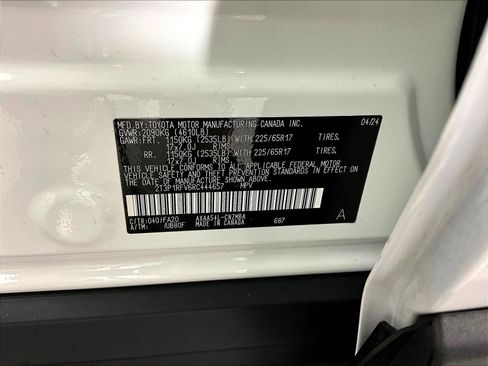 Used 2024 Toyota RAV4 XLE AWD/4WD image 19