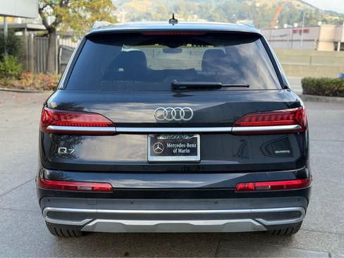 Used 2022 Audi Q7 Premium Plus image 3