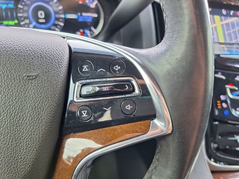 Used 2020 Cadillac Escalade Premium Luxury RWD image 21