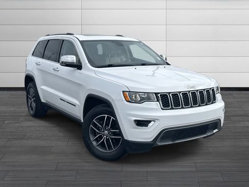 Used 2018 Jeep Grand Cherokee Limited image 2