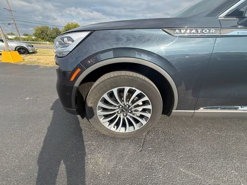 Used 2022 Lincoln Aviator Reserve w/ Equipment Group 201A AWD/4WD image 9