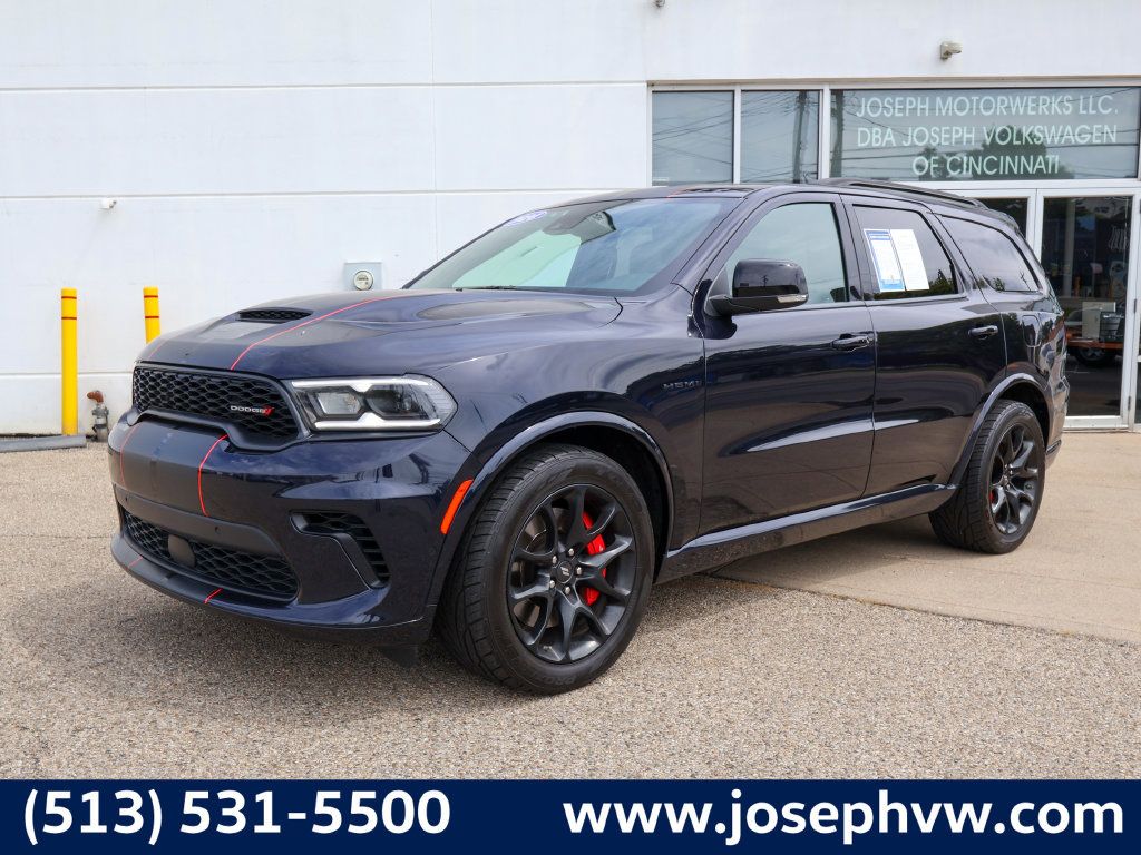 Used 2024 Dodge Durango R/T w/ Tow 'N Go Package AWD/4WD image 1