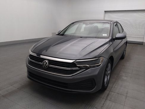 Used 2024 Volkswagen Jetta SE FWD image 15