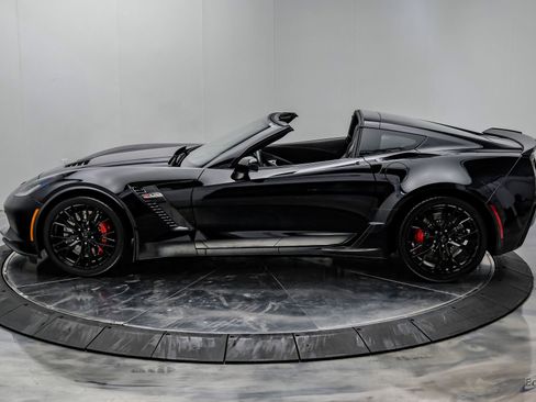Used 2016 Chevrolet Corvette Z06 w/ 2LZ Preferred Equipment Group RWD image 9